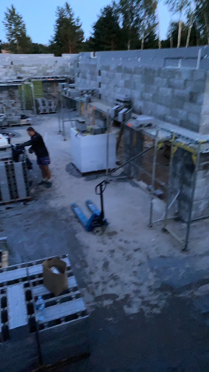 Termoplokkidest seinad ja kandekonstruktsioon
